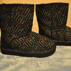 UGG Girls Classic II Graphic Stitch black books sz11 multi color UGG stitching